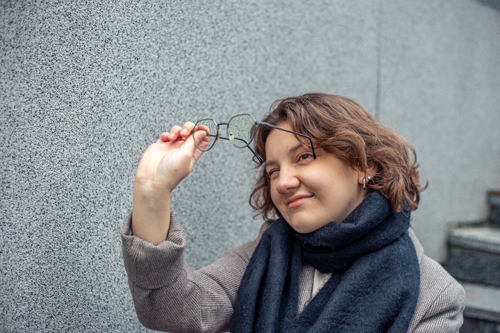 Cataracts Cause Faded Colors and Night Vision Problems